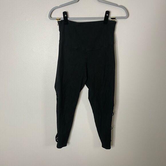 Yummie Criss cross Mesh Leggings - Picture 4 of 7